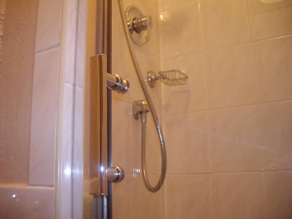 The Rosemont Yelverton Quarto foto
